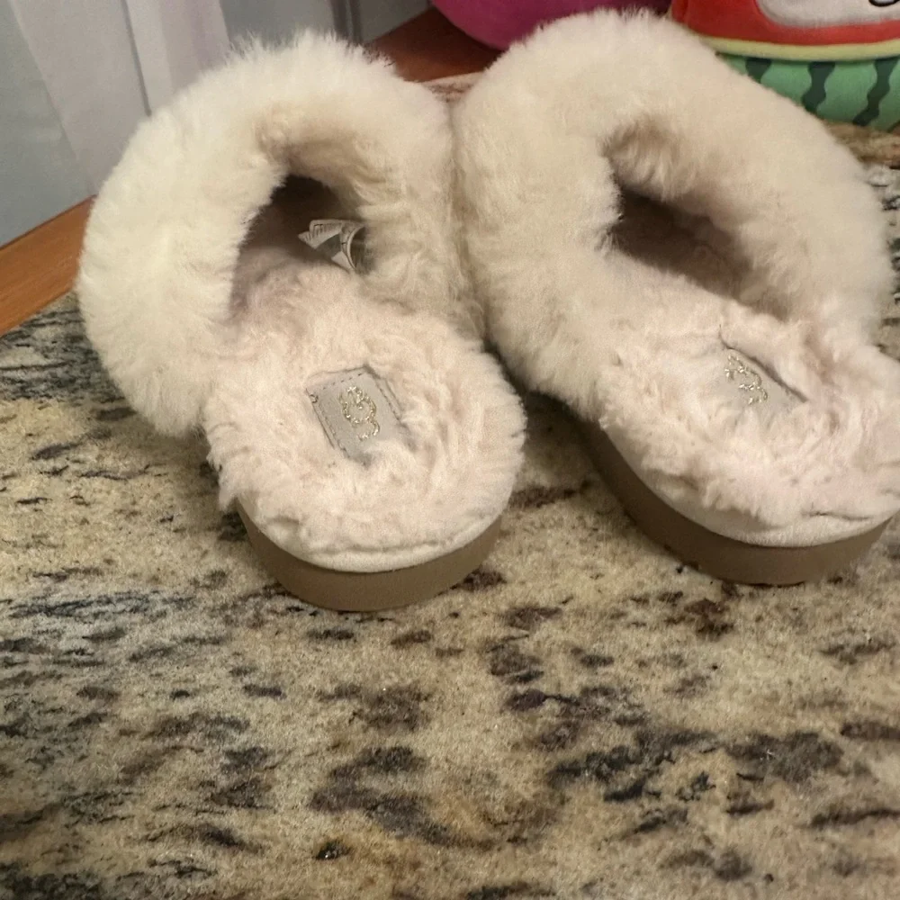UGG Kids’ Cozy‎ II Metallic Shearling Lined Slides In Gold